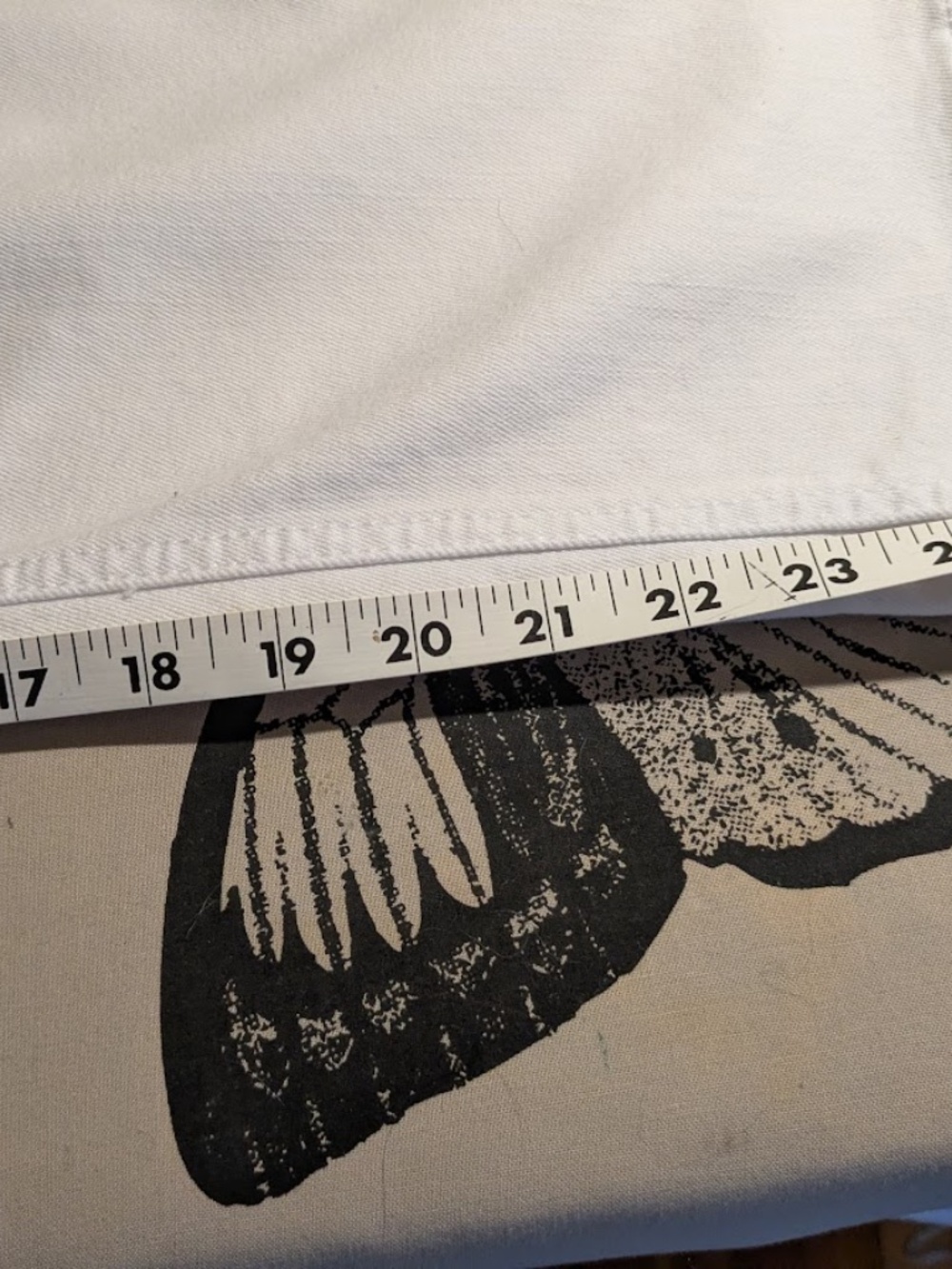 FINAL MARKDOWN! Lane Bryant White Denim Crop Pants, Women's Plus 18 - Picture 5 of 6